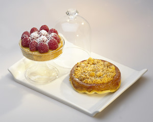 TARTE TATIN ET TARTE FRAMBOISES