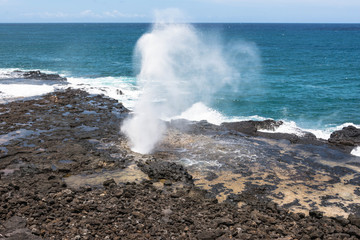 Fototapeta na wymiar Spouting Horn in Kauai