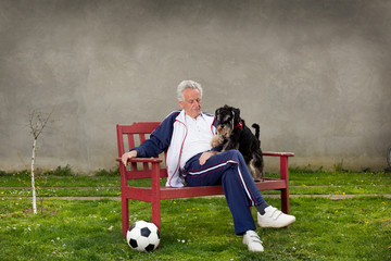 Obraz na płótnie Canvas Old man with dog