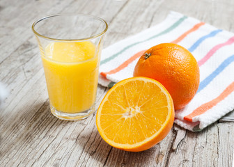 Oranges cut