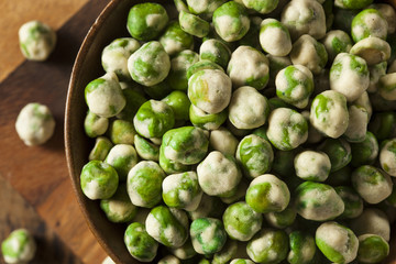 Homemade Dry Spice Wasabi Peas