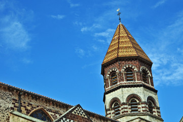 Fototapeta premium Brioude, la Basilica di Saint Julien - Alvernia