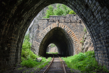 Fototapeta na wymiar Cascade tunnel