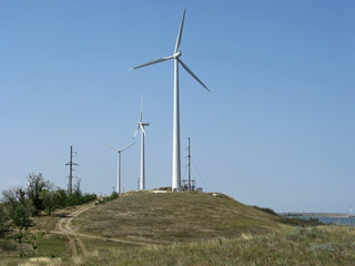 Fototapeta na wymiar Giant wind stations in Crimea