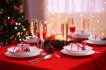 Beautiful Christmas table setting