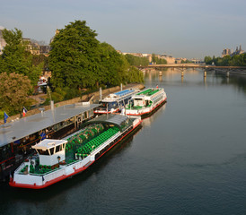 Tourist Boats waiting for Sightseeing Passengers on the Seine Ri