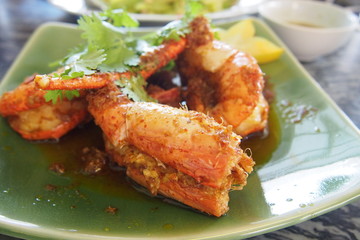 Stir fried prawn with garlic and chili sauce