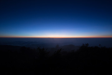 Obraz premium sunrise, horizon sunrise view from mountain top