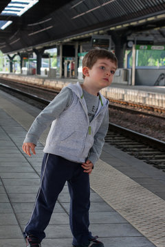 Child in the train station 