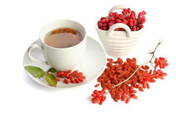 goji fresh antioxidant tea  isolated on white background