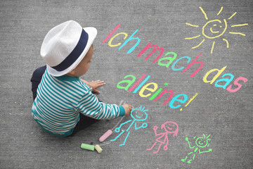 Kinderzeichnung - Ich mach das alleine!