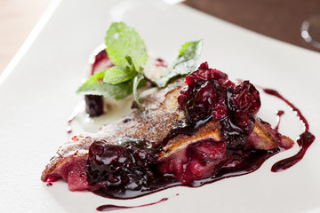 berry  strudel with ice cream
