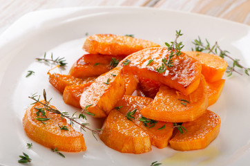 Baked sweet potato wedges with fresh thyme