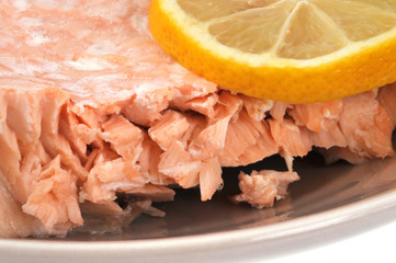 Pavé de saumon et rondelle de citron