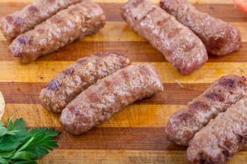 inegol Meatball on a wood plate