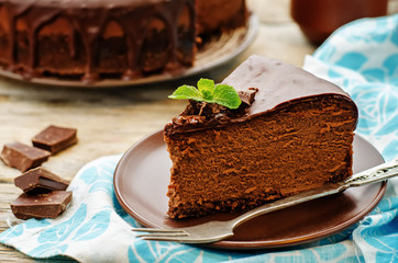 chocolate cheesecake with chocolate glaze