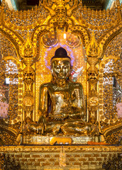 Fototapeta na wymiar Botataung pagoda, Yangon, Myanmar