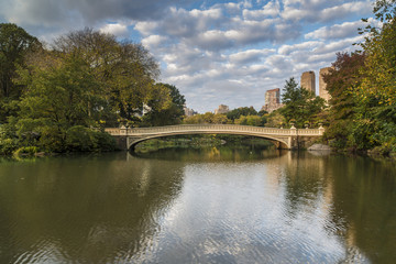 Fototapeta na wymiar Bow bridge