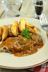 langue de boeuf sauce piquante