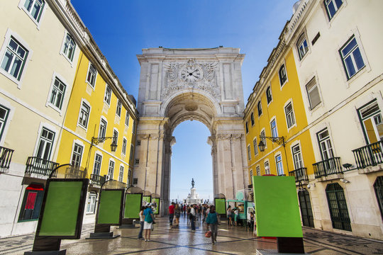  Famous Arch Of The Augusta Street Located In Lisbon