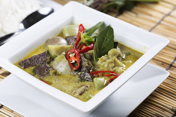 Green curry Chicken soup