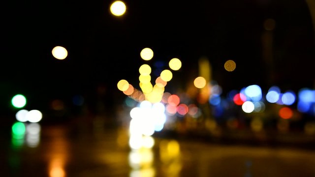gece ışıkları ve ara&ccedil; trafiği
