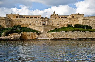 Fototapeta na wymiar fortress and bastions in Valetta, Malta