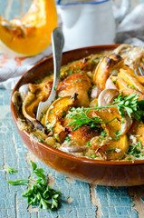 Chicken baked with pumpkin and cream