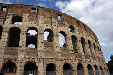 Fototapeta premium View of the Coliseum in Rome