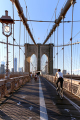 Fototapeta premium Walkway on the brooklyn bridge in New York City.