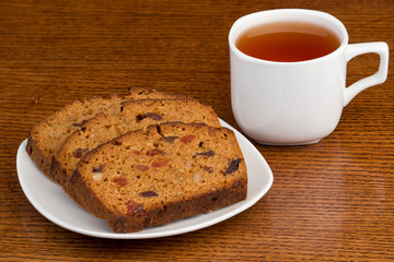 Cake with dried fruits