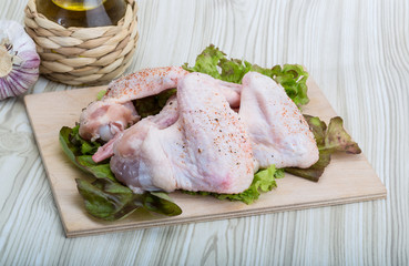 Raw chicken wings