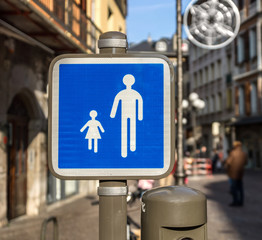 Chamb&eacute;ry,place Saint-L&eacute;ger, zone pi&eacute;tonni&egrave;re