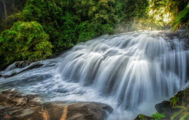 Fototapeta na wymiar Pha Dokseaw waterfall