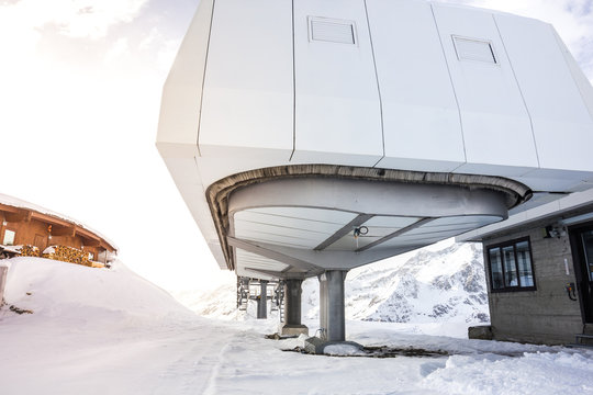 Edificio su piste da sci