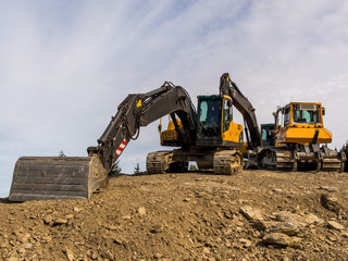 Obraz premium Bagger auf einer Straßenbaustelle