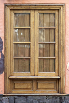 Altes Holzfenster auf Teneriffa