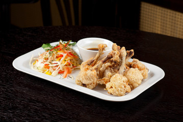 Fried chicken wings
