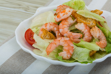 Caesar salad with shrimps