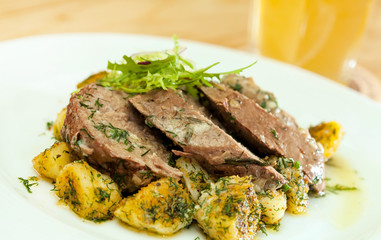 meat with potatoes