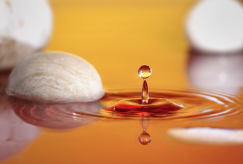 Falling into water droplets