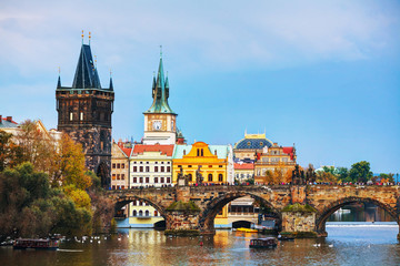 Fototapeta premium Wieża mostu Karola Starego Miasta w Pradze