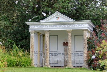 pavillon dans le parc
