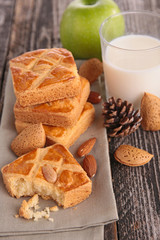 almond cake with apple and milk