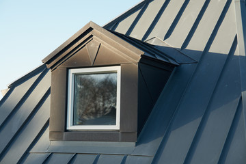 Modern vertical roof windows