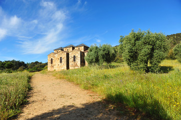 Fototapeta premium Basílica Santa Lucía del Trampal, Alcuéscar, Cáceres, España
