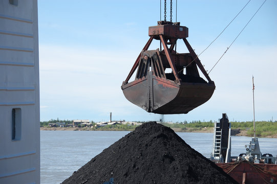 Crane Grab With Coal