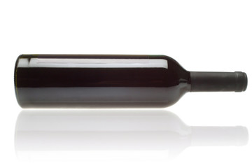 Fototapeta na wymiar Wine bottle isolated on white background