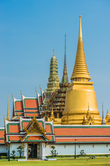 Fototapeta premium courtyard grand palace Wat Phra Kaew Bangkok Thailand