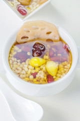 Lotus root and ginkgo nut in longan syrup